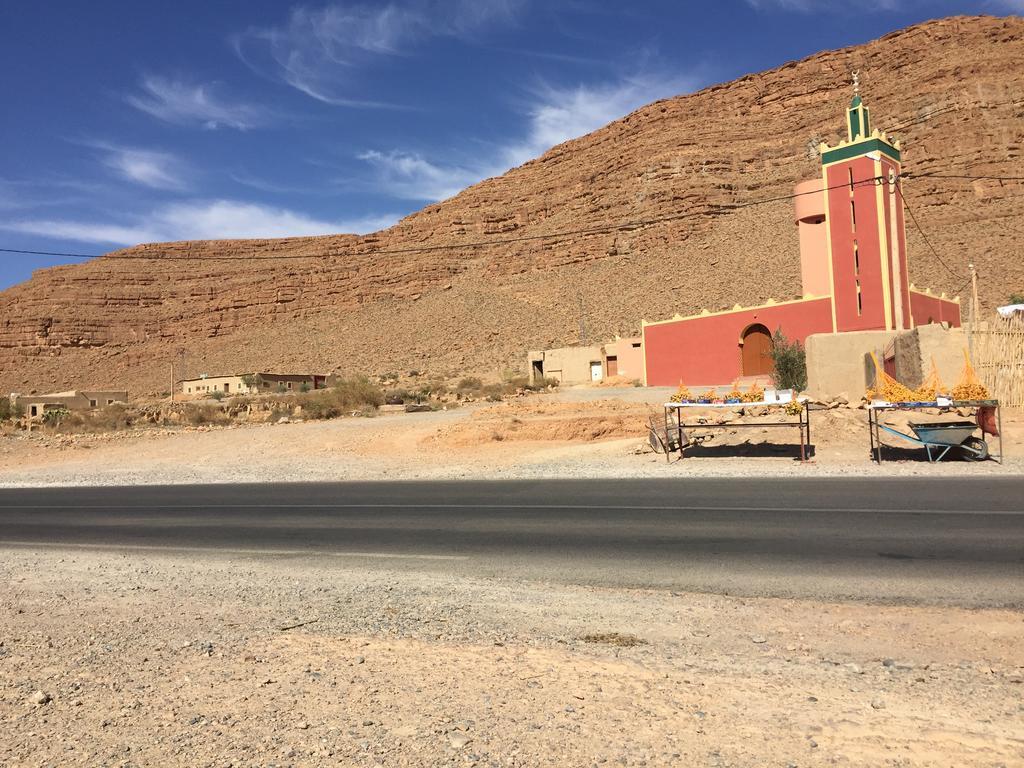 Gite D'Etape Traditionnel Berbere Ifri ภายนอก รูปภาพ